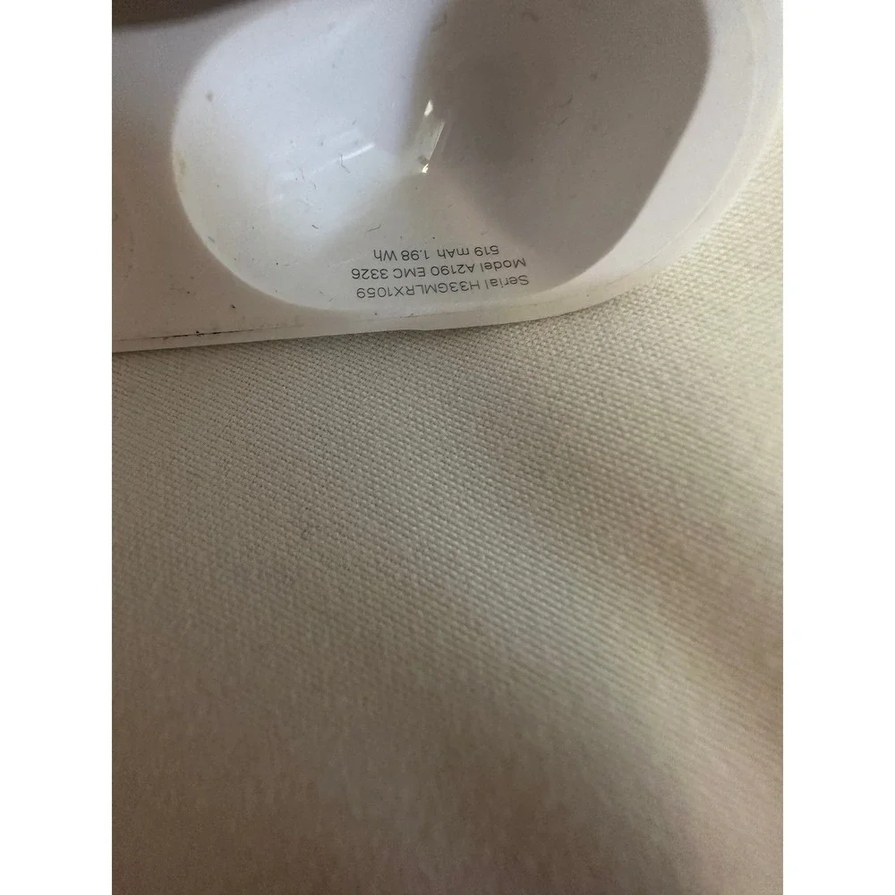 Apple AirPods Pro 1st Gen Wireless Headphones‎ with MagSafe Charging Case A2190